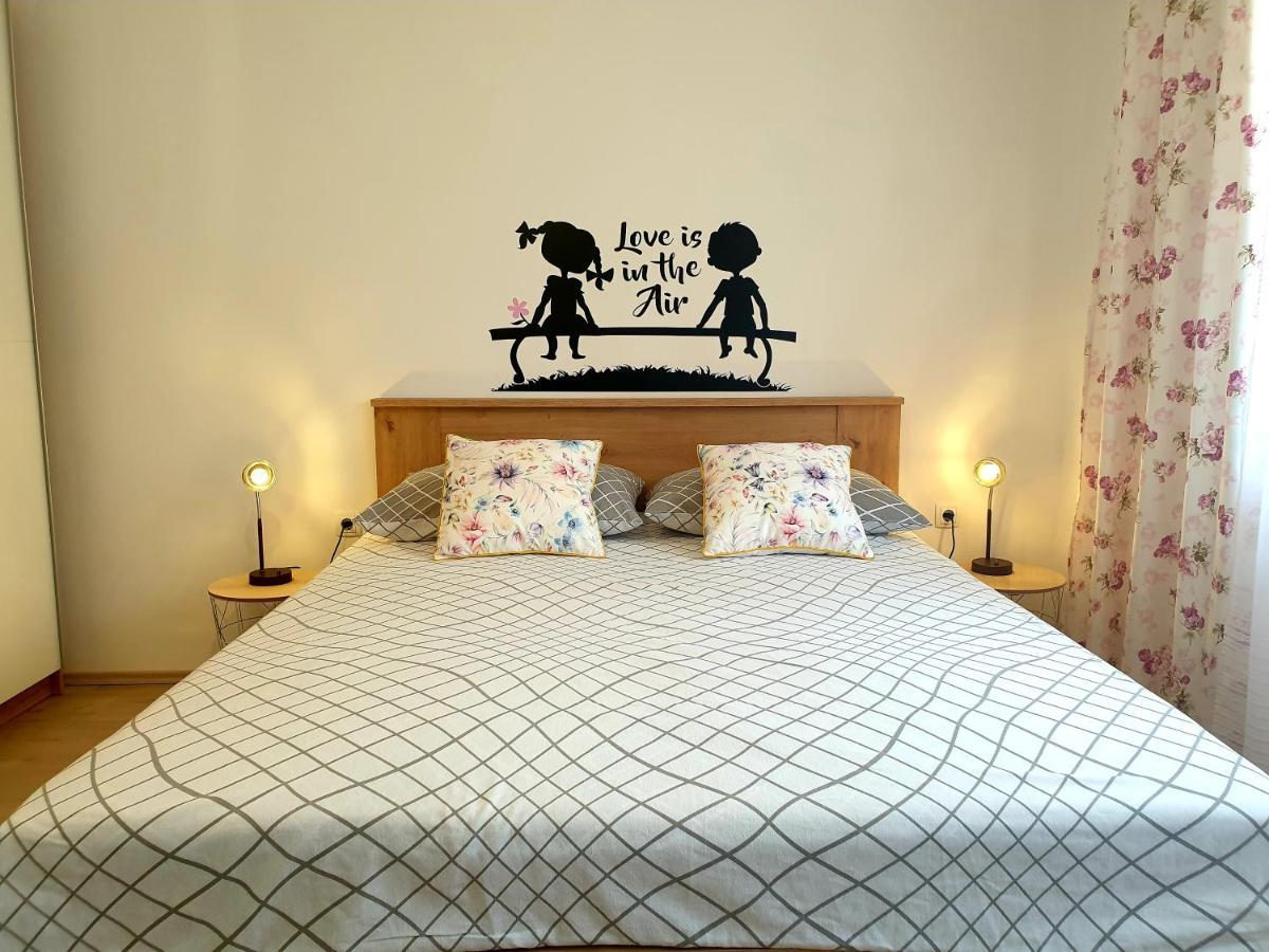 Apartment Mon Cheri-Located In A Quiet Neighbourhood Near Beaches Free Parking Πούλα Εξωτερικό φωτογραφία